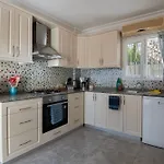 Caretta In - Sleeps 6 - Private Pool
