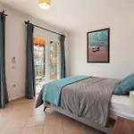 Villa Caretta In - Sleeps 6 - Private Pool *