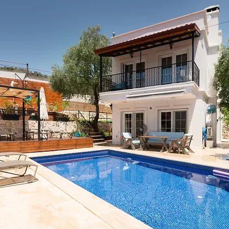 Caretta In - Sleeps 6 - Private Pool *