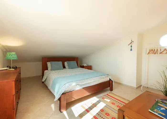 Caretta In - Sleeps 6 - Private Pool *
