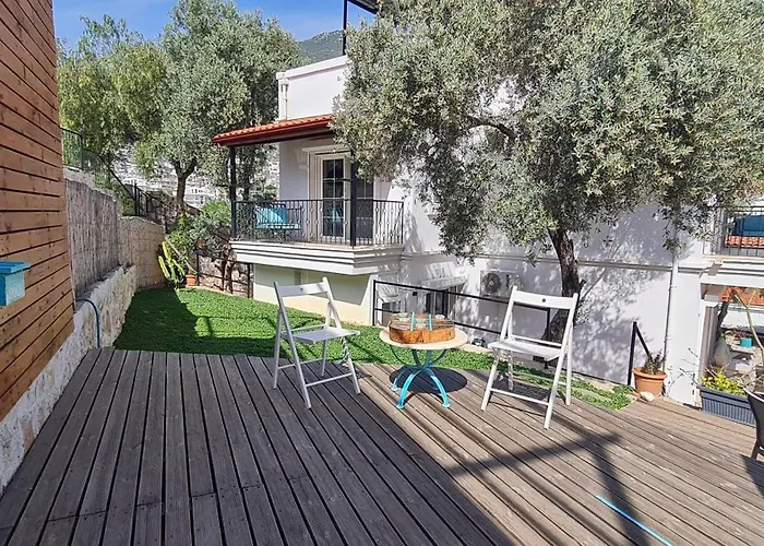 Caretta In - Sleeps 6 - Private Pool Villa