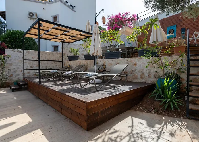 Villa Caretta In - Sleeps 6 - Private Pool