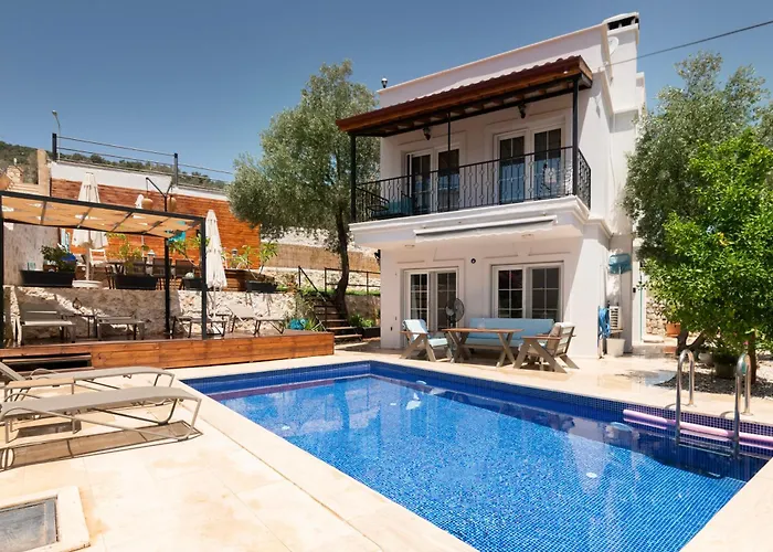 Caretta In - Sleeps 6 - Private Pool *